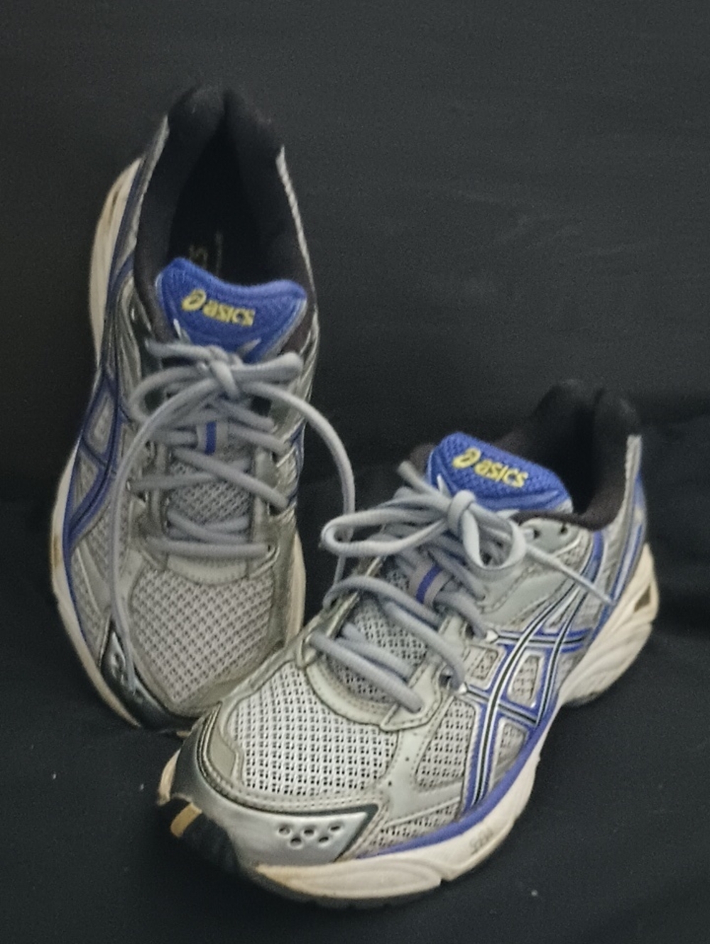 Asics Ladies Gray and Blue Athletic Sneakers Size 6